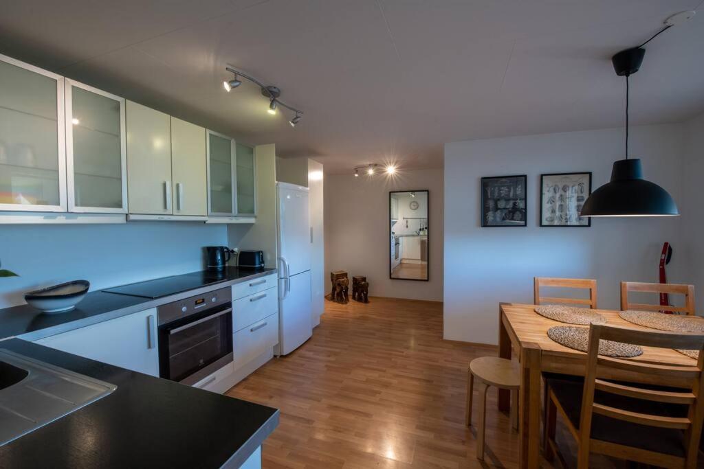 Lovely One Bedroom Apartment In Hafnarfjörður Esterno foto