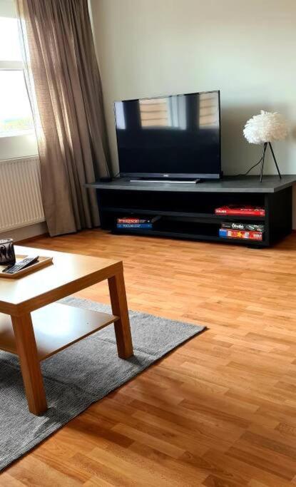 Lovely One Bedroom Apartment In Hafnarfjörður Esterno foto